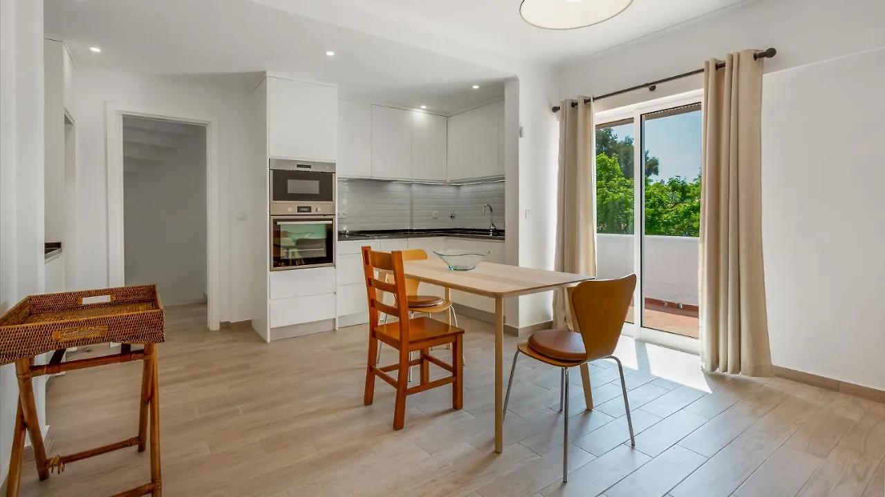 2 Bdr Vilamoura Escape W Balcony By Lovelystay Quarteira